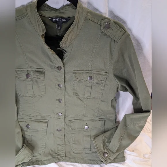 Baccini Army Green jacket, lightweight, size LARGE 4 front pockets. Button up - Picture 2 of 14